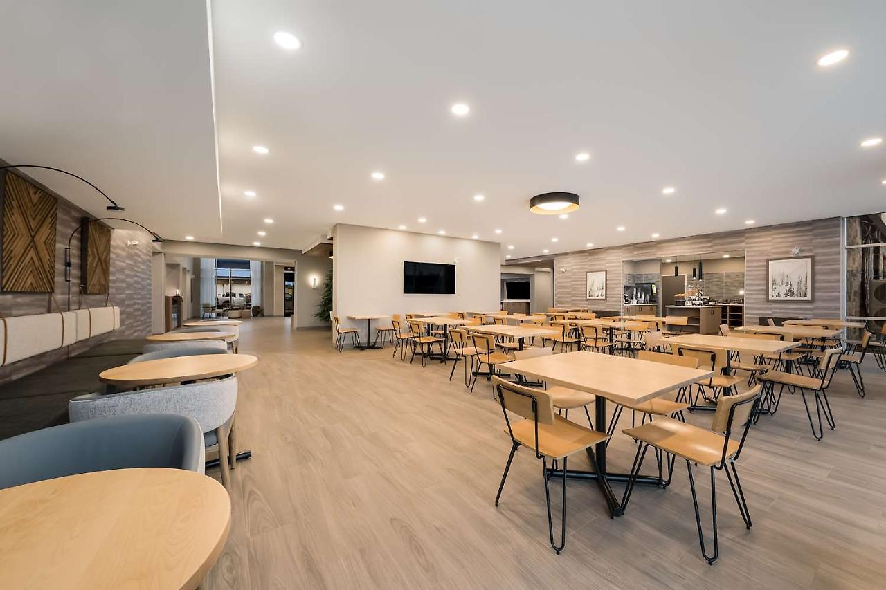 Best Western Plus 패리사운드 외부 사진